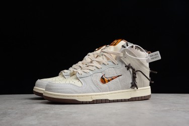 Nike SB Dunk High Friends Family --CZ8125-100 Casual Shoes Unisex