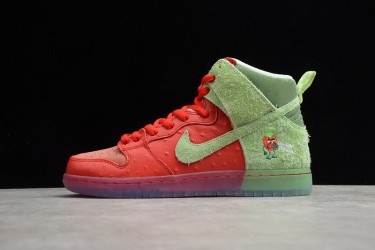 Nike SB Dunk Low Strawberry Cough --CW7093-600 Casual Shoes Unisex