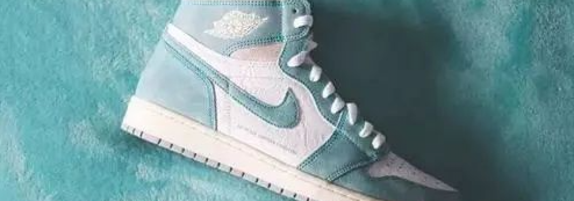 How to Clean AJ1 Tiffany?