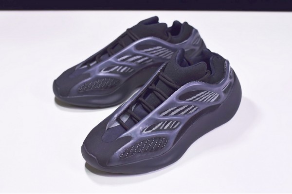 Adidas Yeezy 700 V3 "Alvah" Triple Black H67799