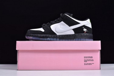 Staple x Nike Dunk SB Low Pro OG QS "Panda Pigeon" Black White BV1310-013