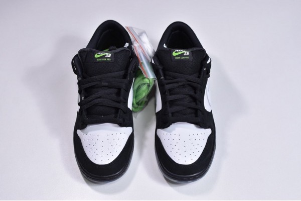 Staple x Nike Dunk SB Low Pro OG QS Panda Pigeon Black White BV1310-013