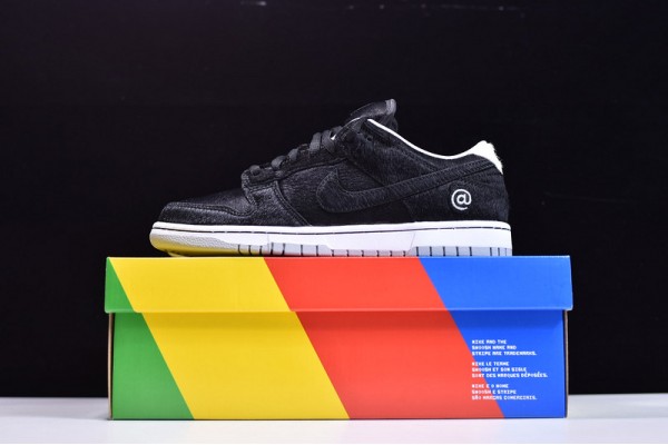 Medicom Toy x Nike SB Dunk Low BE Rbrick Black White CZ5127-001