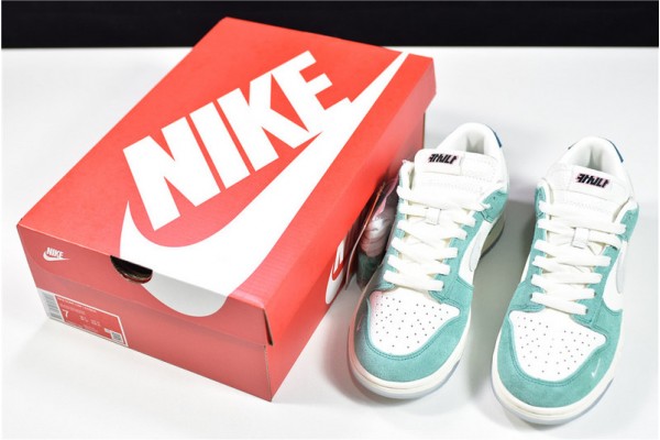 Nike SB Dunk Low Neptune Green Green White CZ6501-101