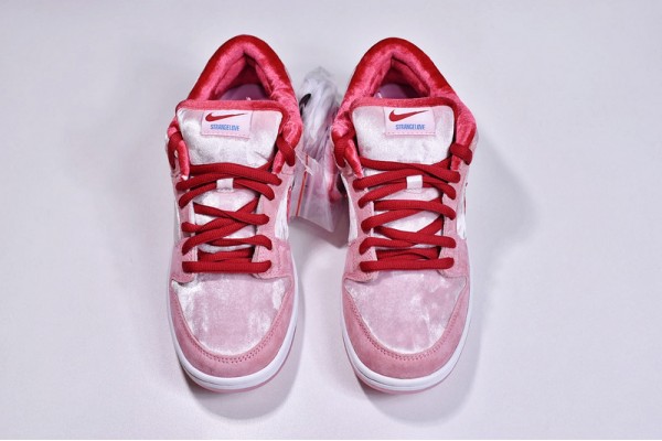 StrangeLove x Nike SB Dunk Low Pink White CT2552-800